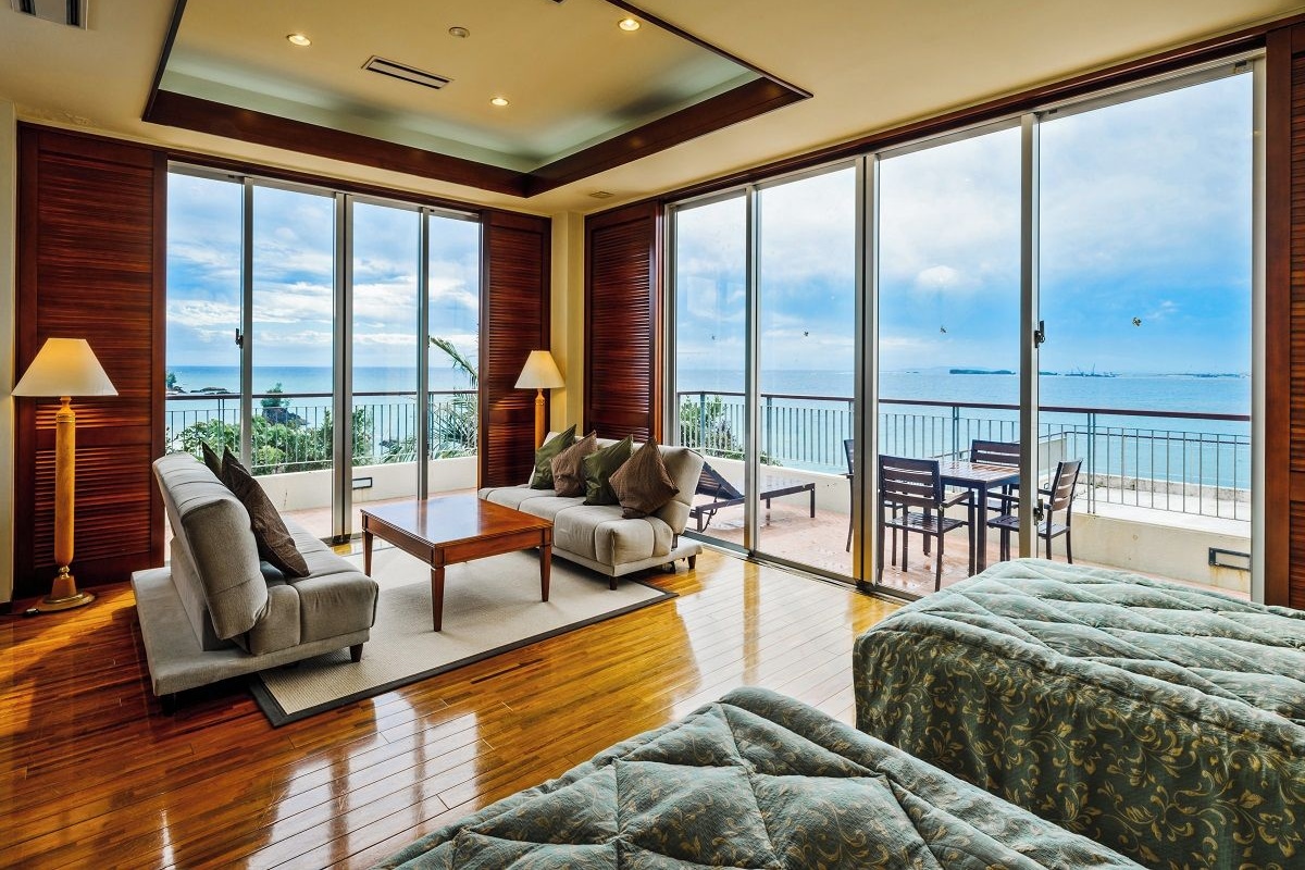 Kamar Premium, Bebas Asap Rokok, pemandangan samudra (Abian Beachside Cottage w/ Jetbath 1F) | Seprai premium, minibar, brankas, dan meja kerja