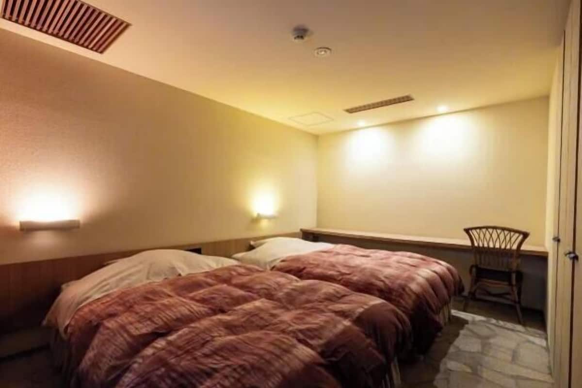 Down comforters, in-room safe, individually decorated