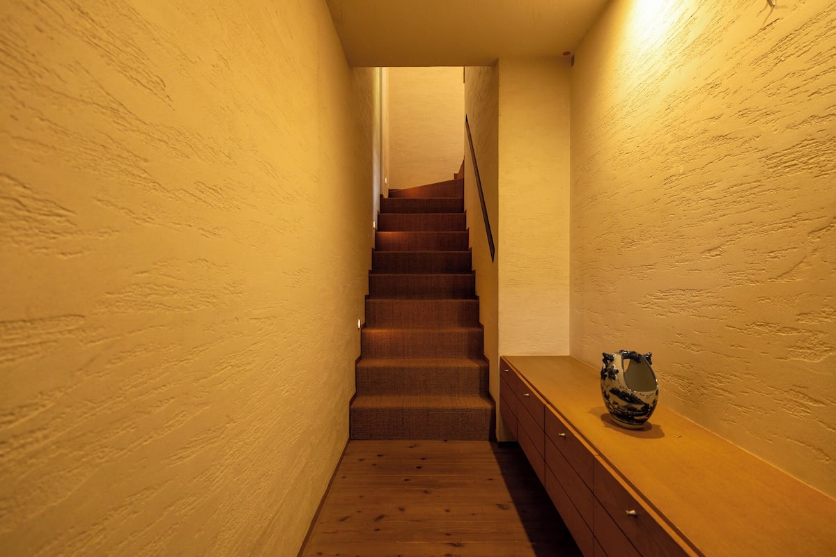 Donsdekens, een kluis op de kamer, individueel gedecoreerd