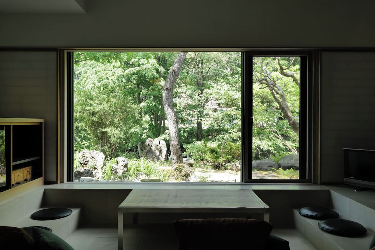 Suite in Japanse stijl, privébadkamer, op benedenverdieping | Donsdekens, een kluis op de kamer, individueel gedecoreerd