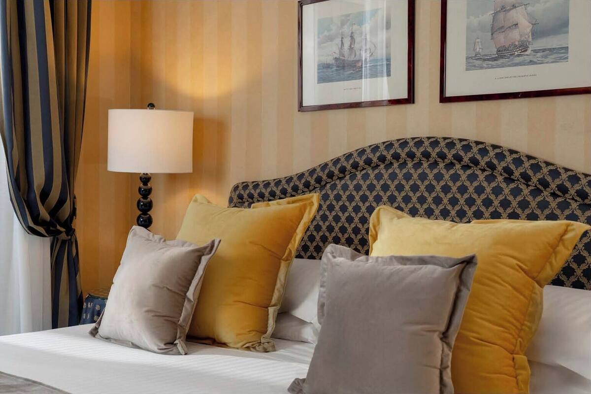 Standard Double Room | Premium bedding, minibar, in-room safe, desk