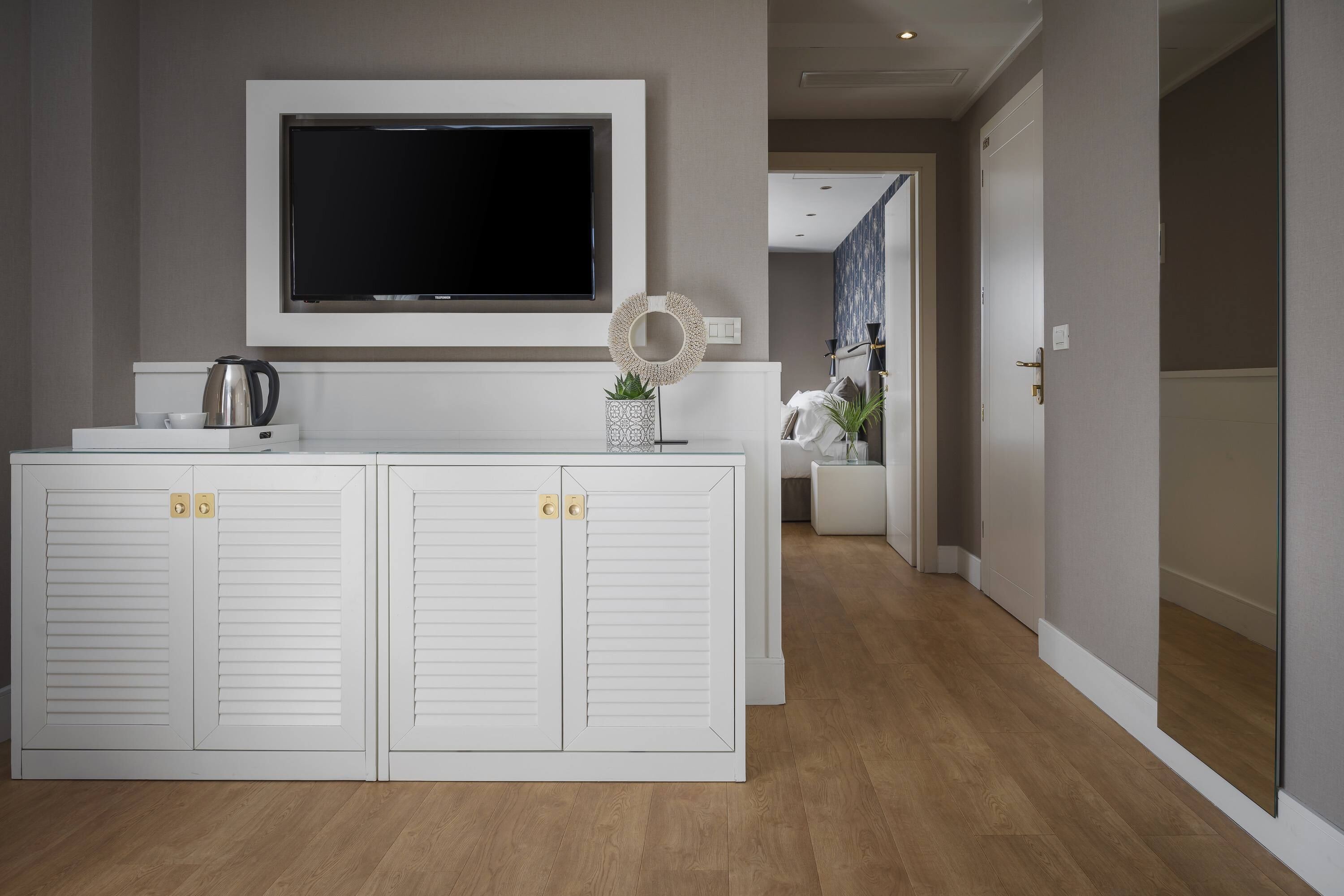 family suite | living area | tv, pay films