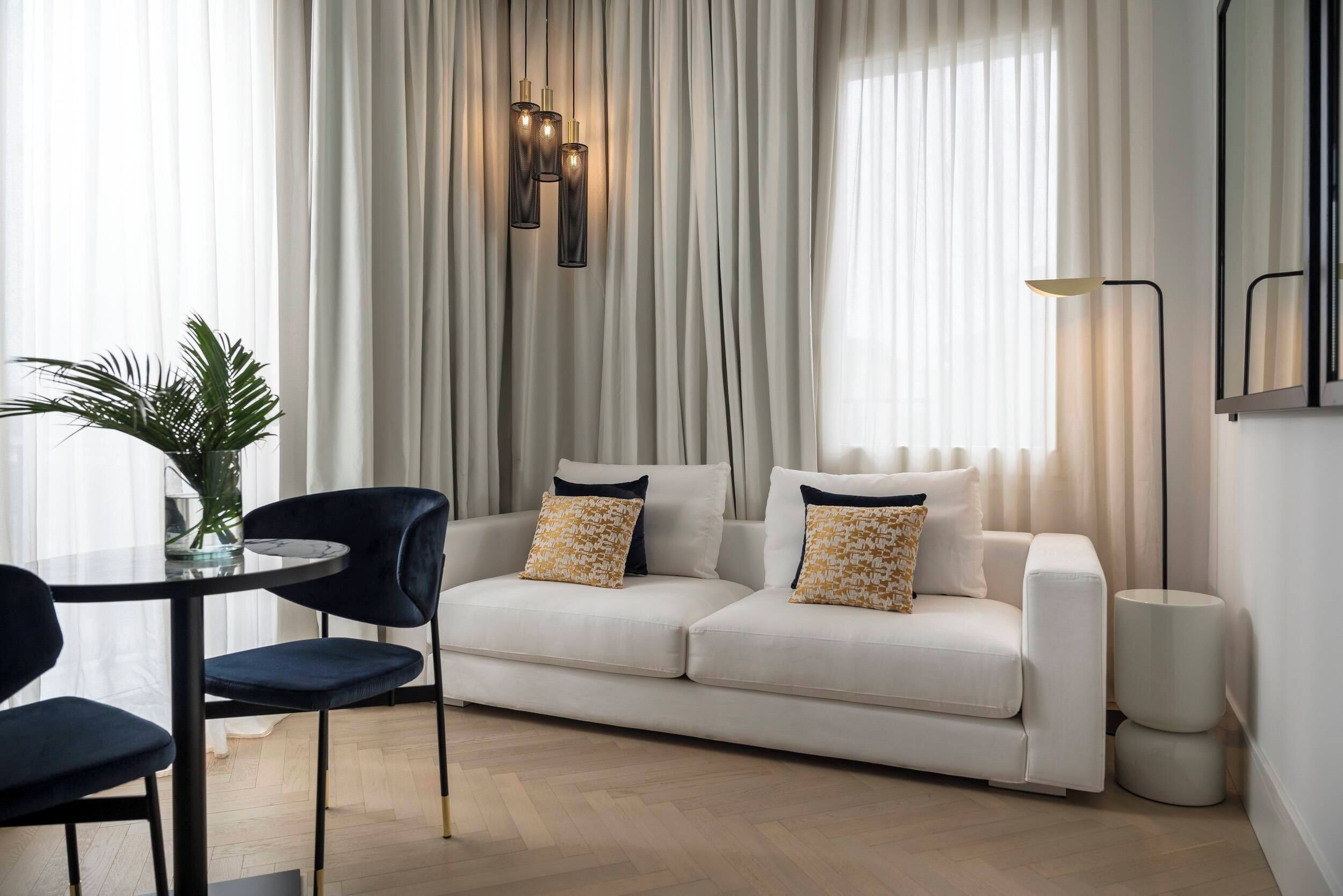 suite, annex building (with private jacuzzi) | living area | tv, pay films