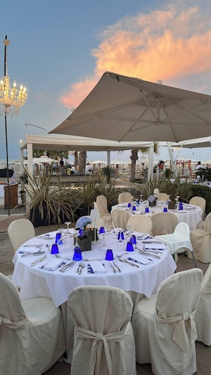 Breakfast, lunch and dinner served  - Suite Hotel Maestrale (Riccione)