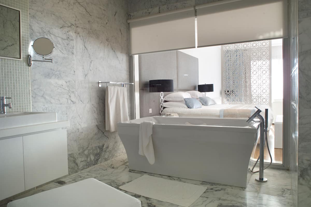 suite (spa) | private spa tub