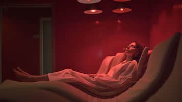 Sauna, hot tub, hot springs, Turkish bath, body treatments, mud baths
