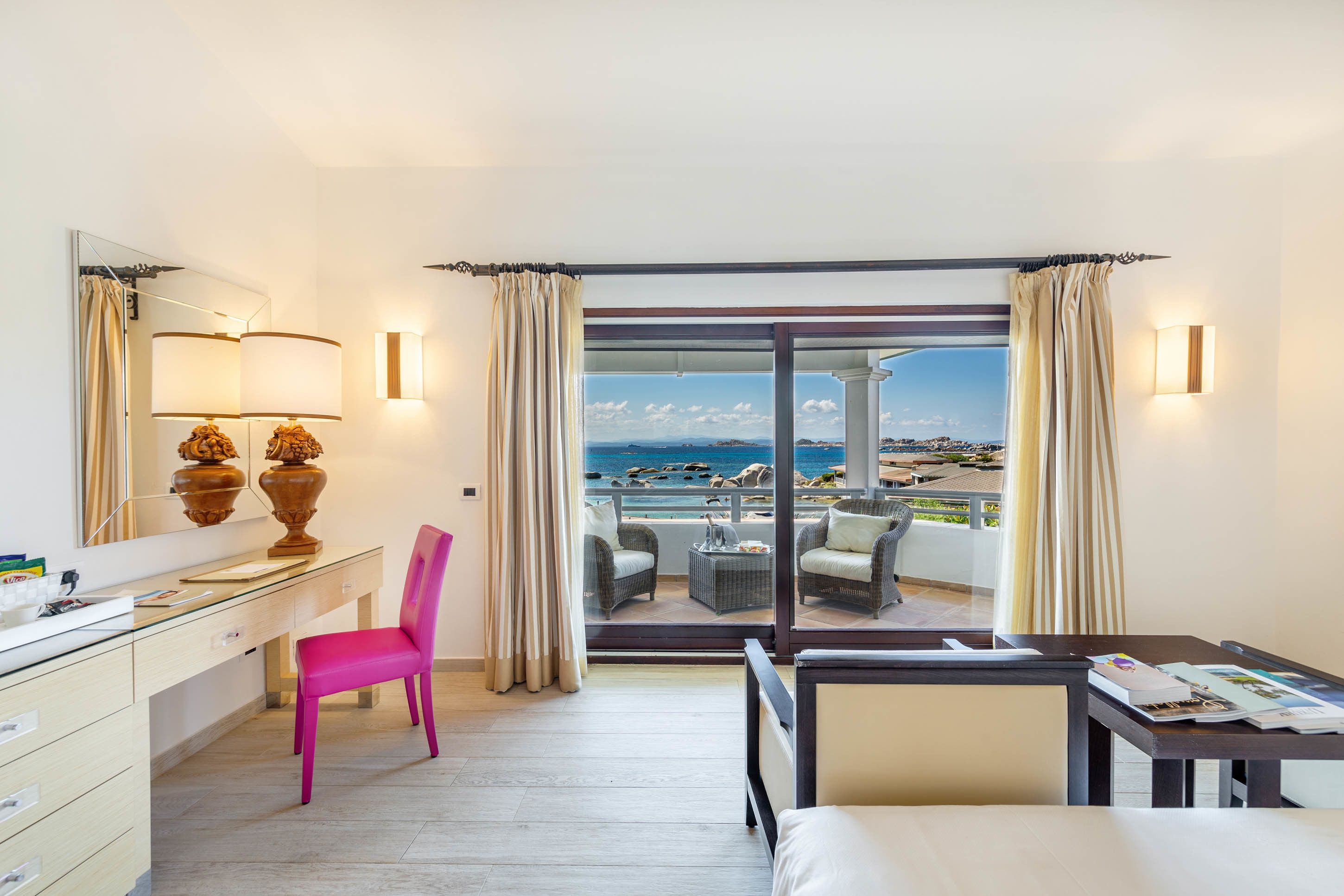 1 bedroom, minibar, in-room safe, desk