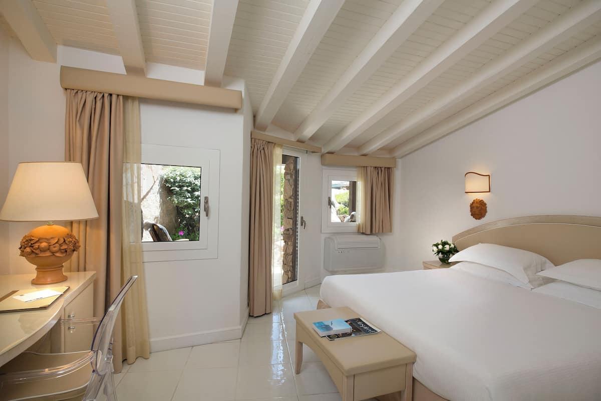 1 bedroom, minibar, in-room safe, desk