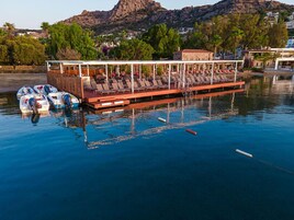 Private beach, sun loungers, beach umbrellas, beach towels