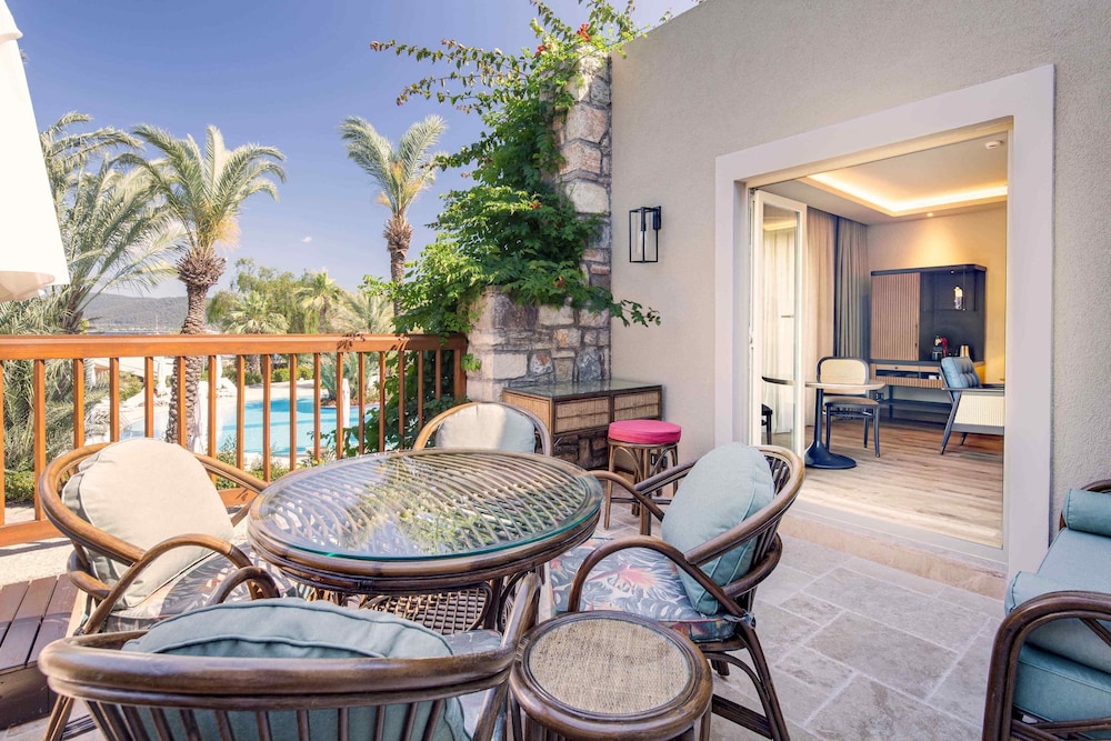 Divan Bodrum Otel by null