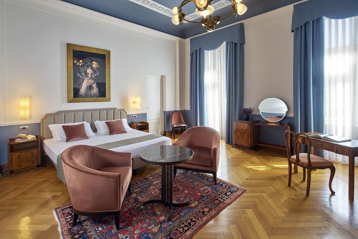 1 bedroom, minibar, in-room safe, desk