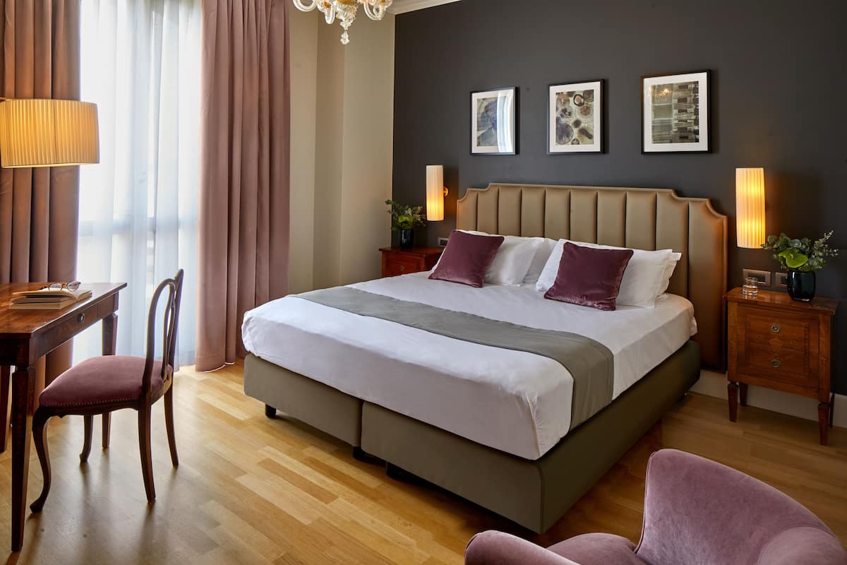 1 bedroom, minibar, in-room safe, desk