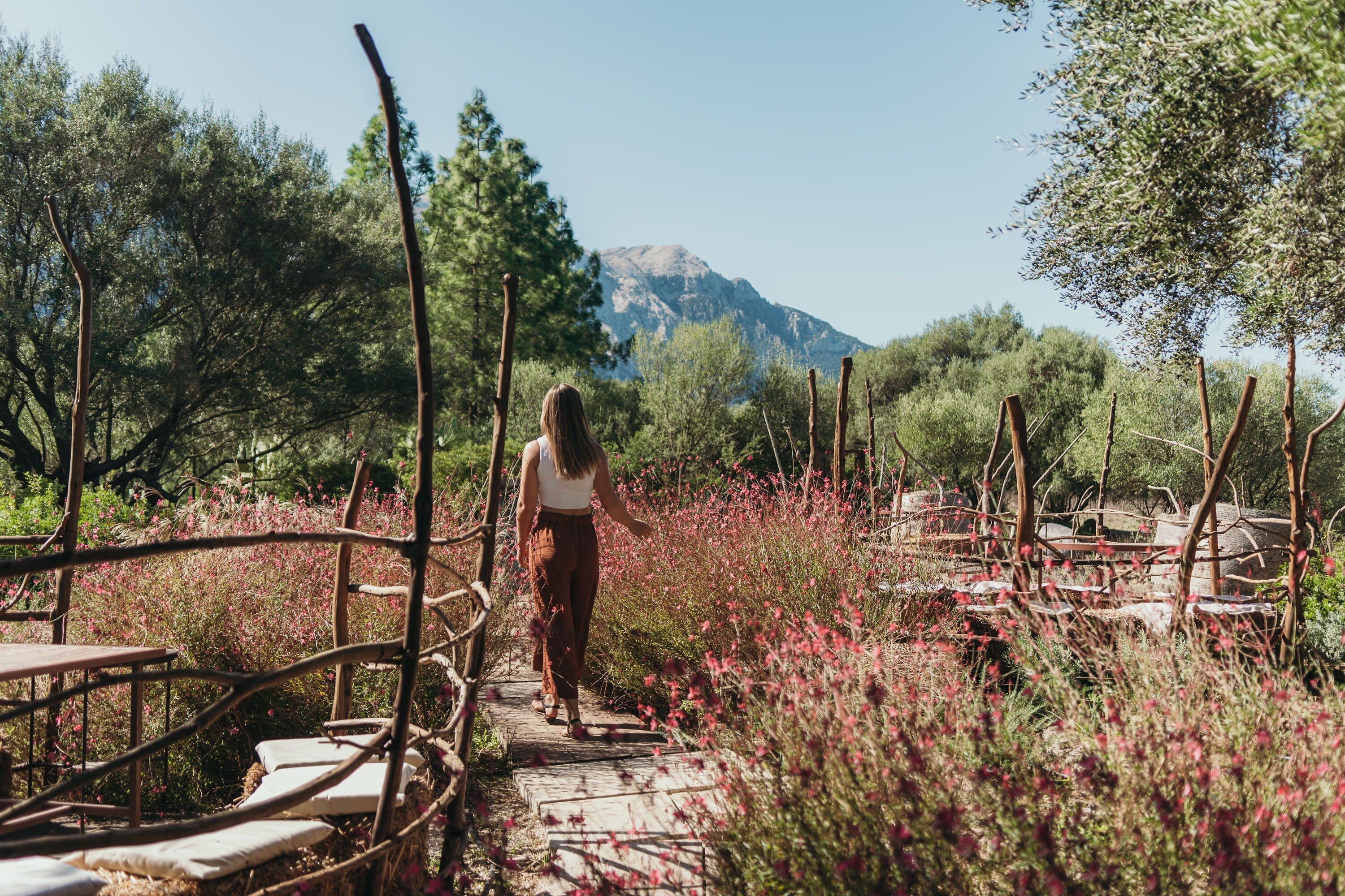 Breakfast, lunch, dinner served; Italian cuisine, garden views 