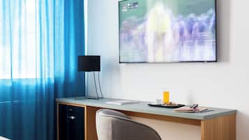 Classic Double Room | Premium bedding, minibar, in-room safe, desk