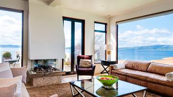 別墅, 4 間臥室 | 起居區 | 電漿電視、 DVD 播放機