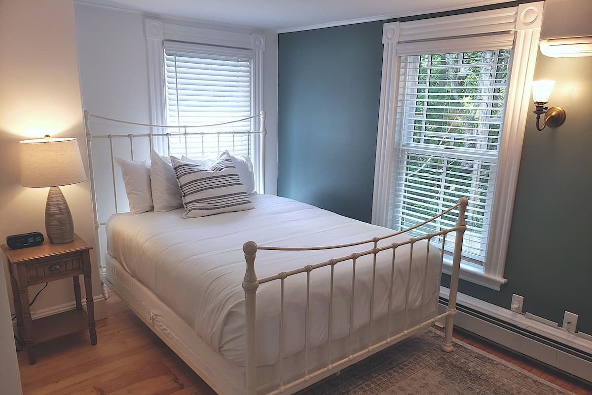 1 habitación, decoración personalizada y muebles diferentes