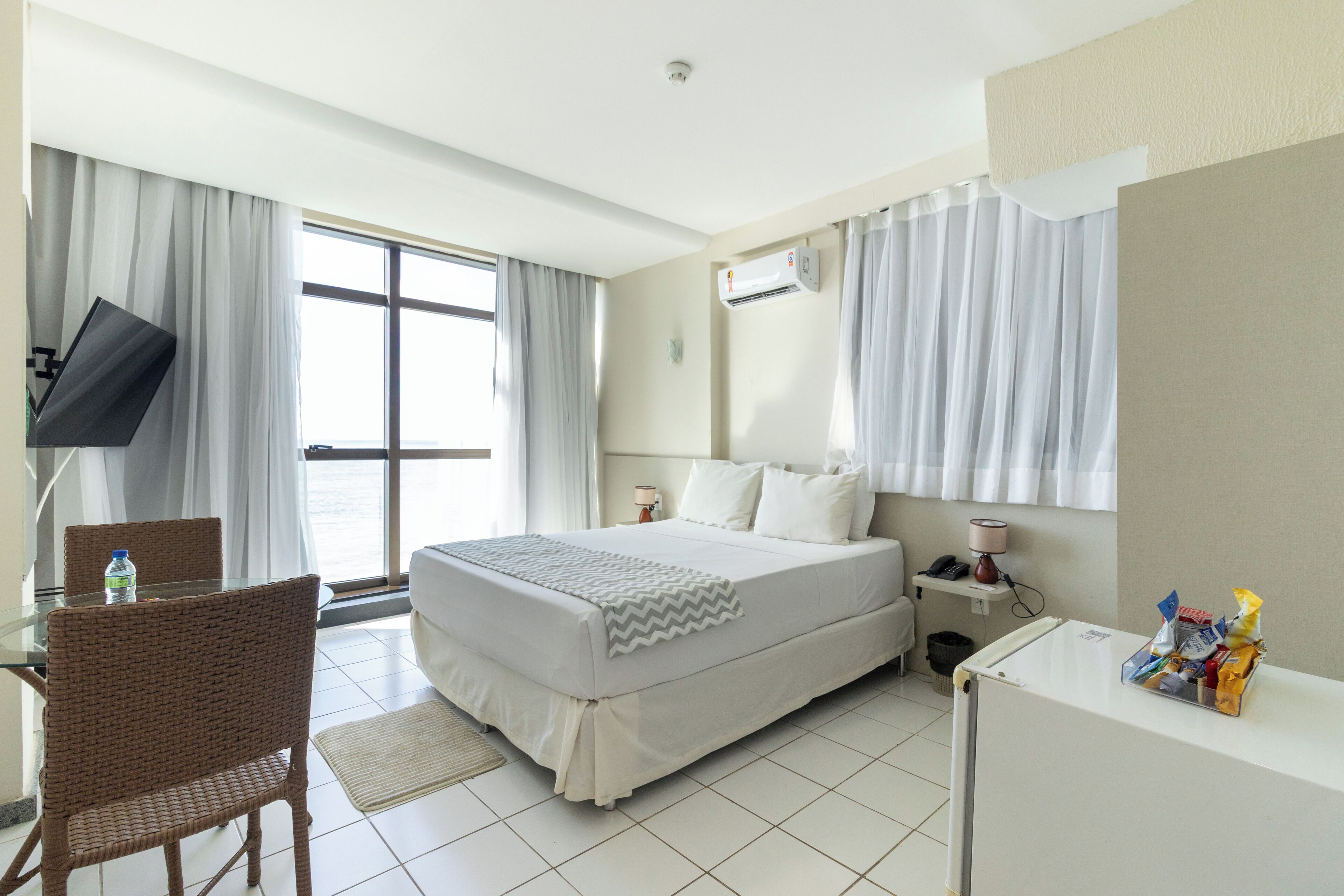 executive room, sea view | minibar, in-room safe, blackout curtains, free cots/infant beds