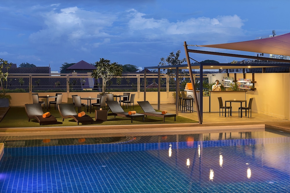 Mövenpick Suriwongse Chiang Mai by null