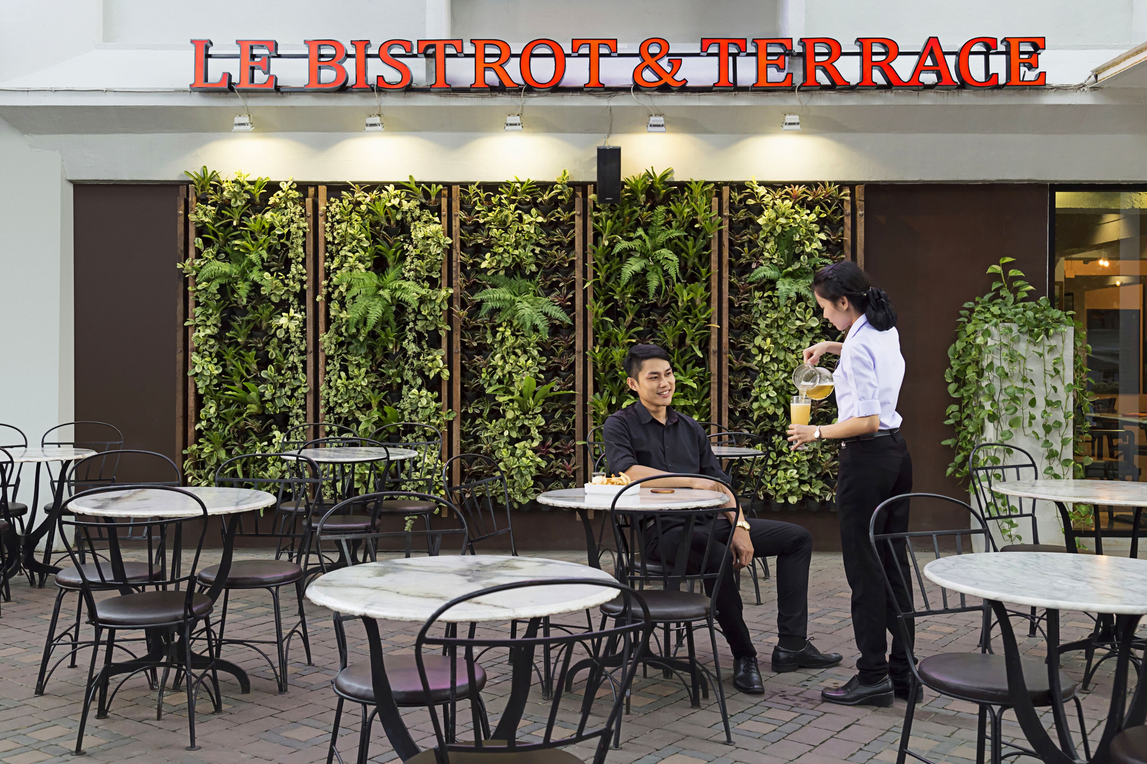 Photo - Movenpick Suriwongse Hotel Chiang Mai