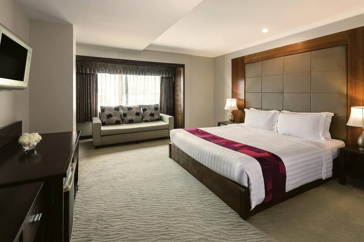 Superior Room, 1 King Bed | Select Comfort beds, in-room safe, desk, blackout curtains