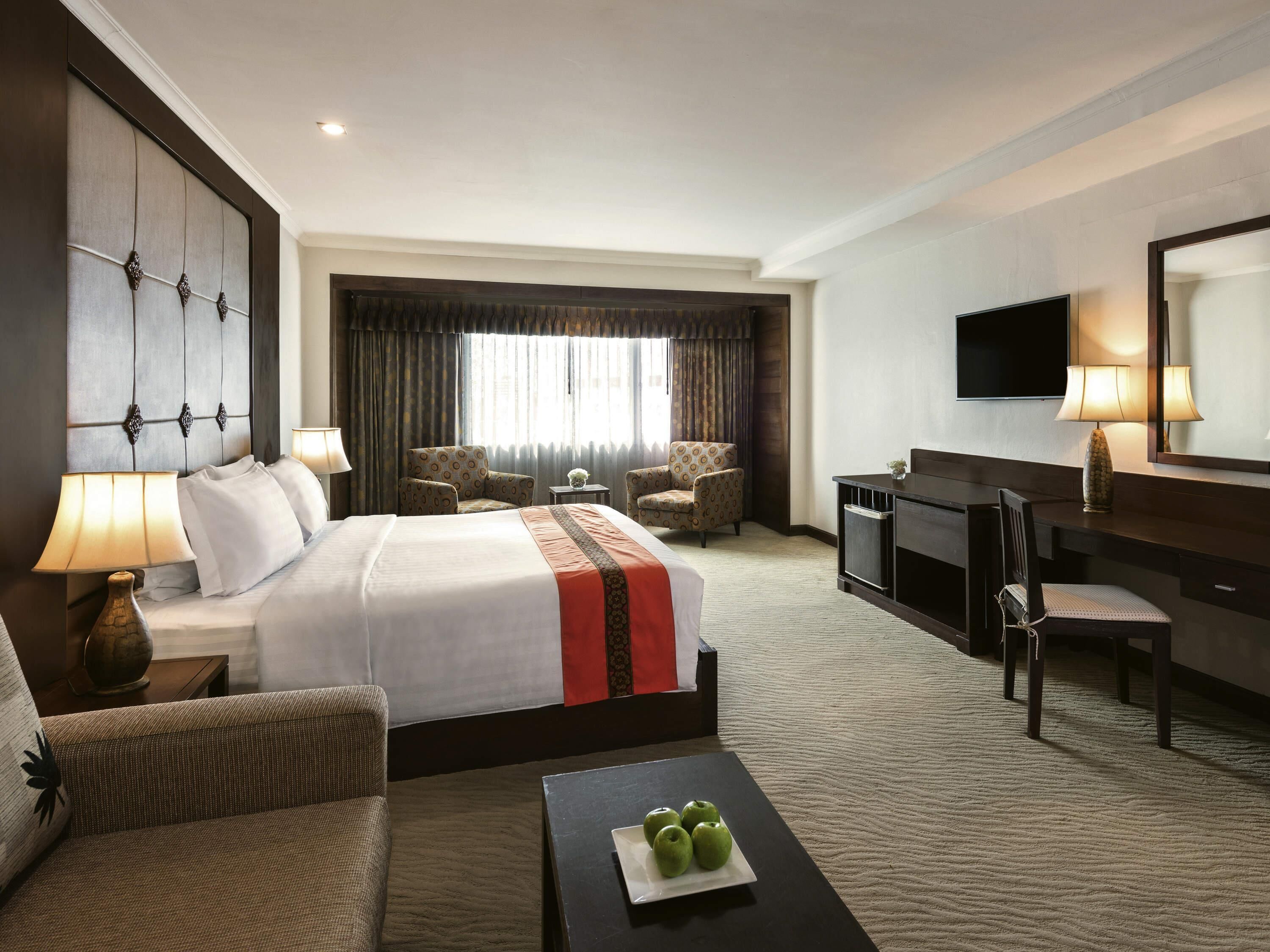 Premium-Zimmer, 1 King-Bett | Select-Comfort-Betten, Zimmersafe, individuell dekoriert, Schreibtisch