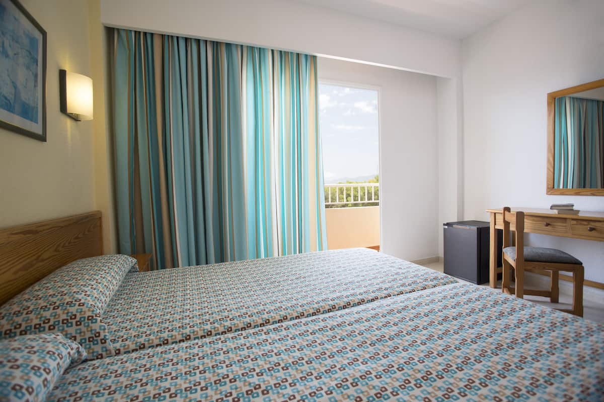 1 chambre, coffres-forts dans les chambres, ameublement personnalisé