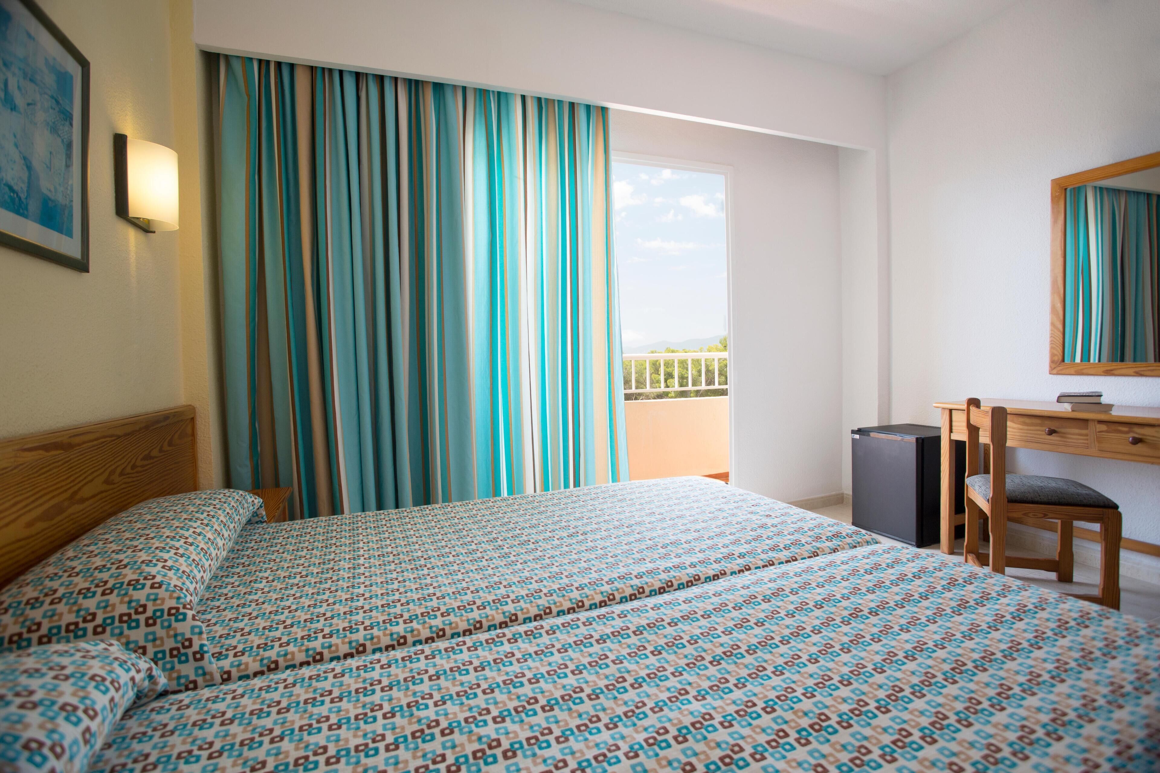 Standard Double Room | In-room safe, individually furnished, desk, blackout drapes