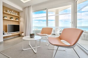 슈피리어 더블룸, 해변 전망 | 객실 내 금고, 책상, 노트북 작업 공간, 암막 커튼