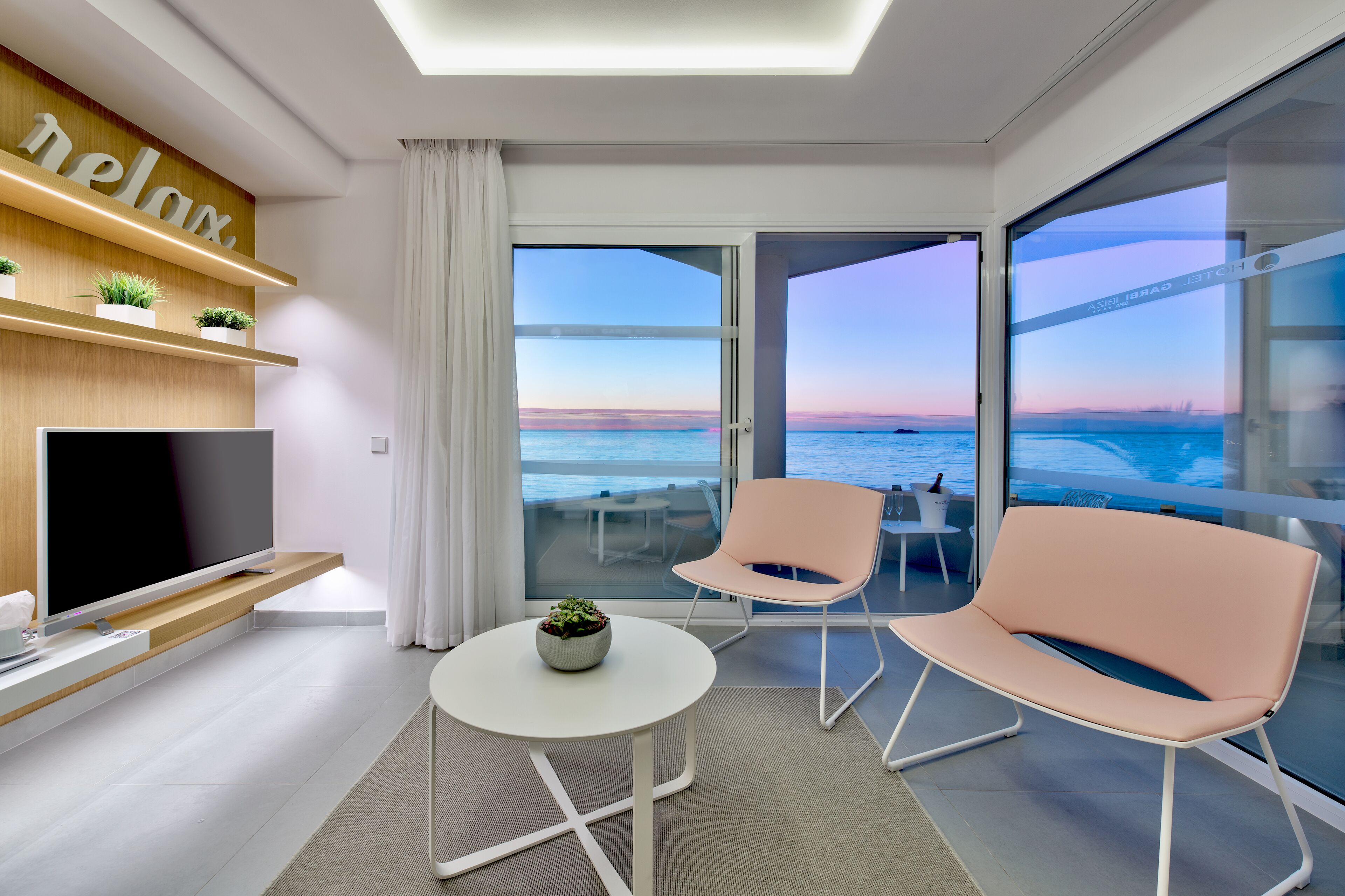 superior double room, beach view | 1 bedroom, in-room safe, desk, laptop workspace