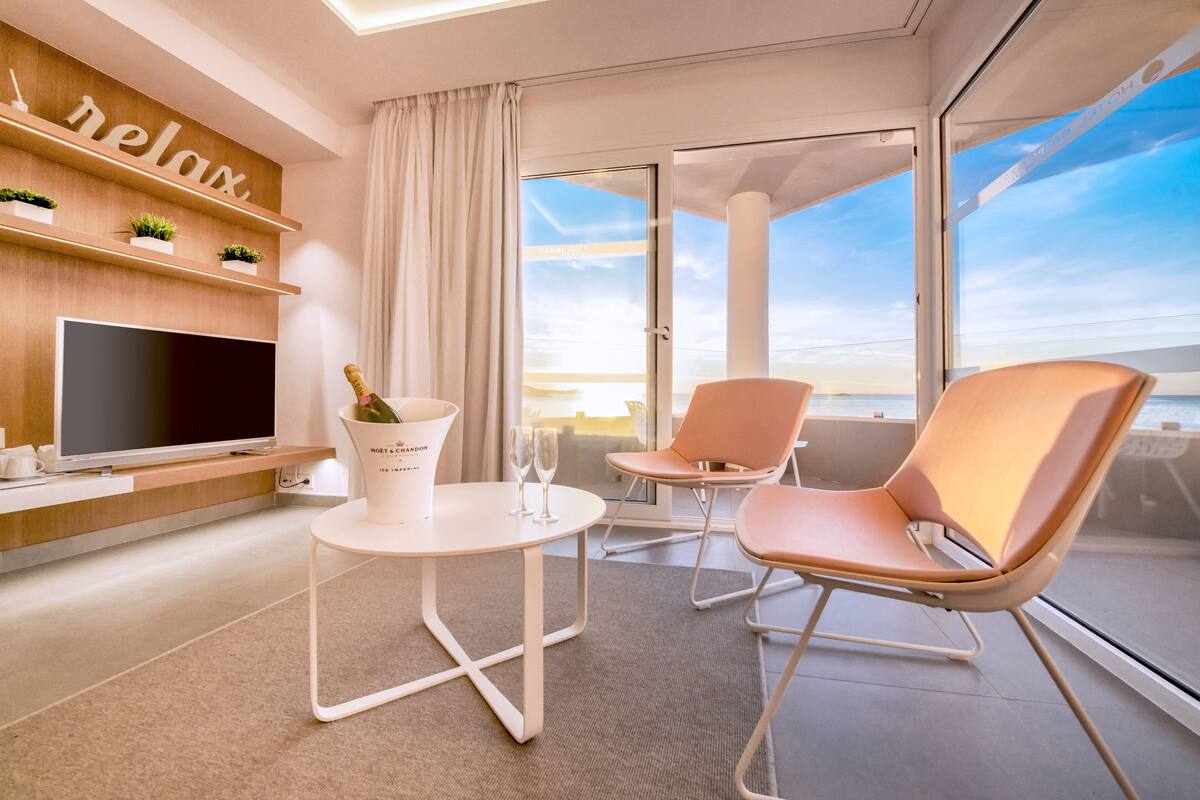 superior double room, beach view | 1 bedroom, in-room safe, desk, laptop workspace