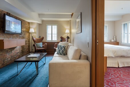 Hotel 57 by LuxUrban - Image 4