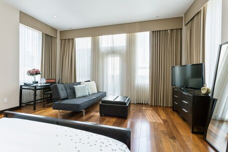 Hotel 57 by LuxUrban - Image 14
