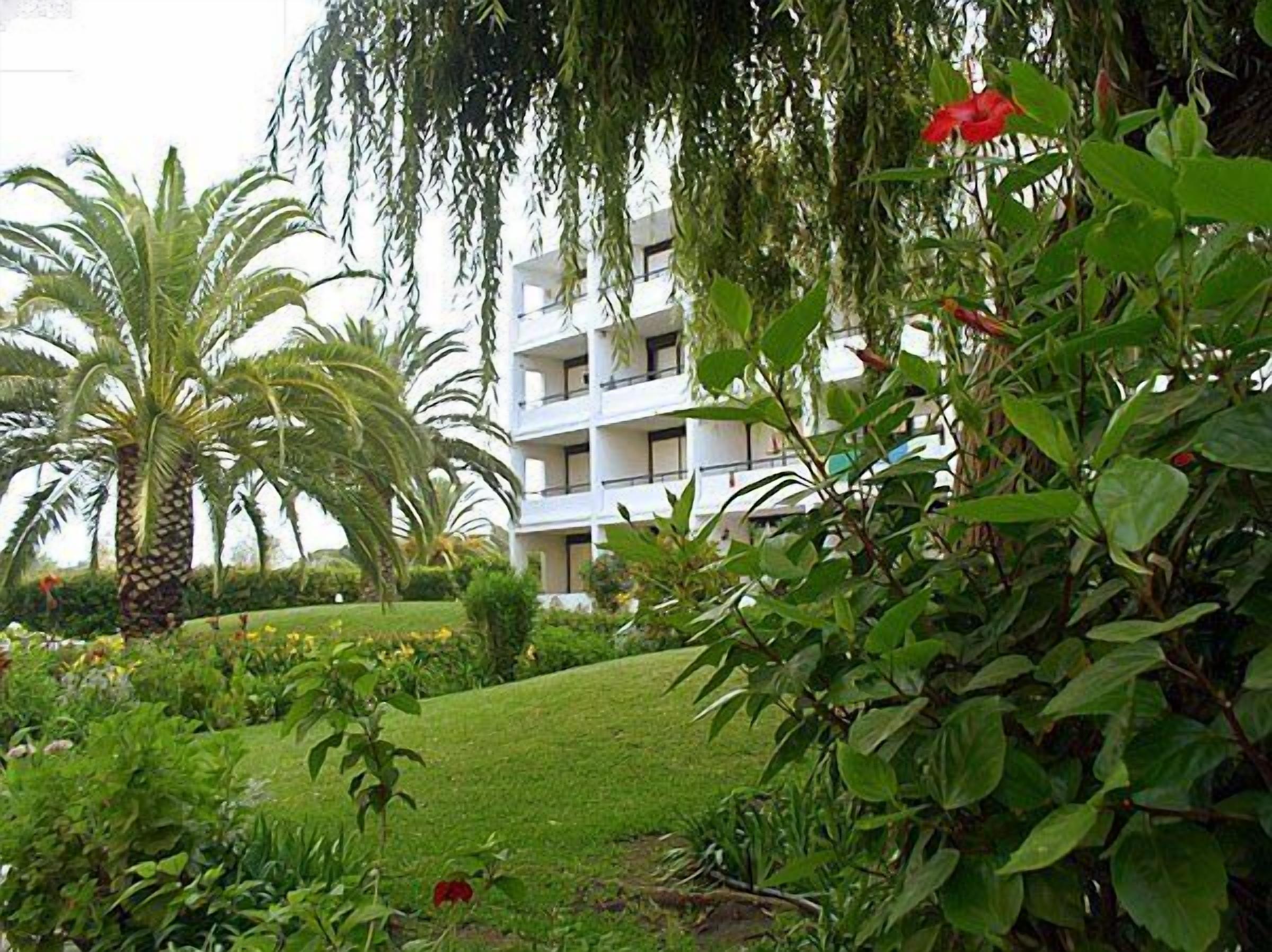 Foto - Parque Mourabel, Oásis Village & Pé do Lago