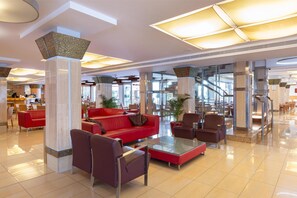 Lobby - Invisa Hotel La Cala (Santa Eulalia del Rio)