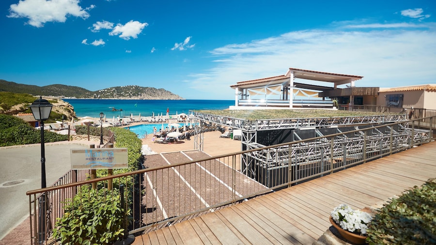 Invisa Hotel Club Cala Blanca