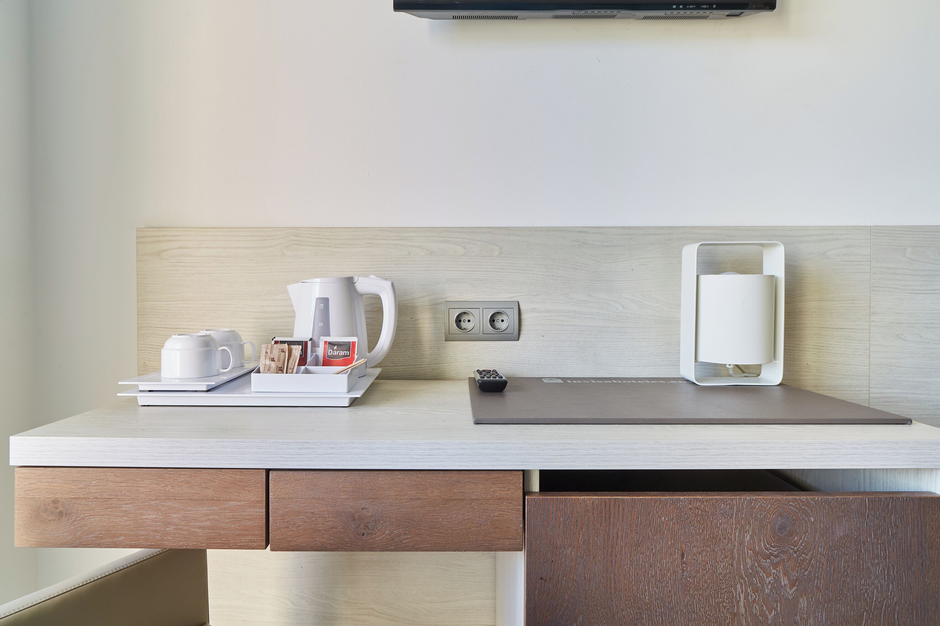 premium room, sea view (superior) | 1 bedroom, individually furnished, desk, blackout curtains