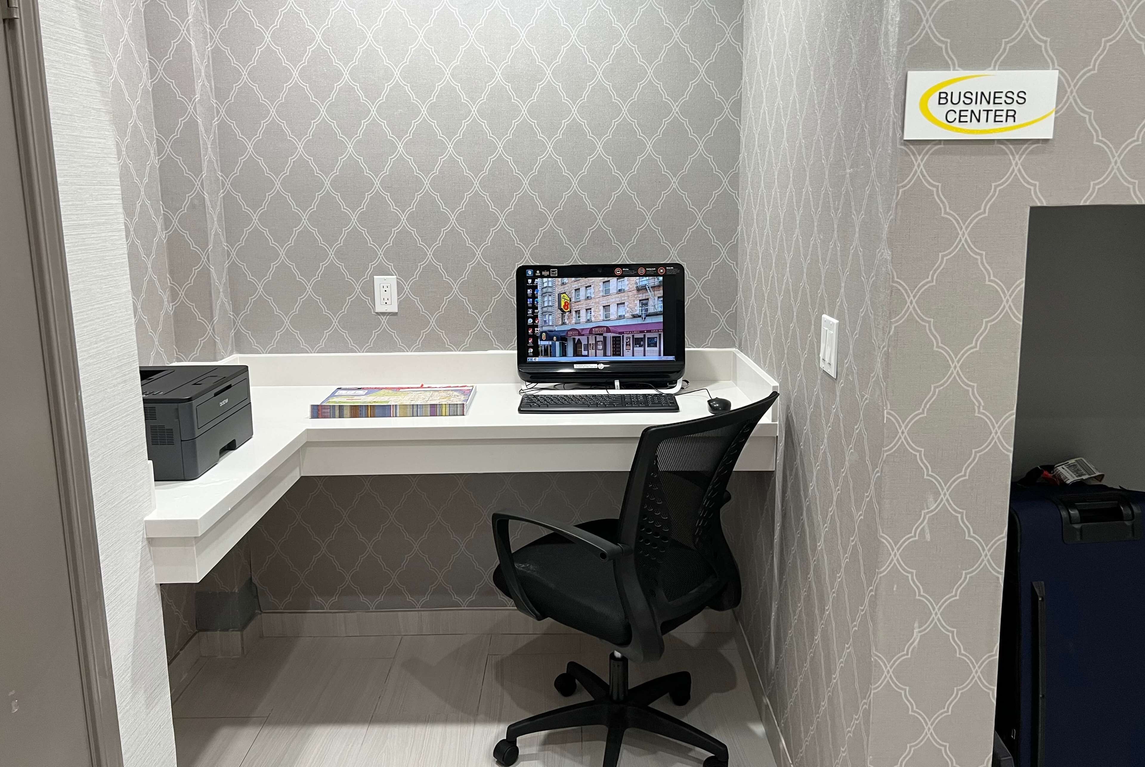 Foto - Super 8 by Wyndham San Francisco/Union Square Area