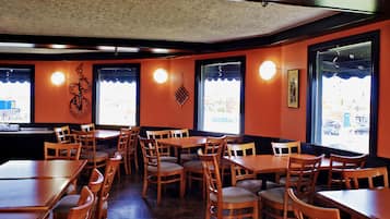 Free daily full breakfast