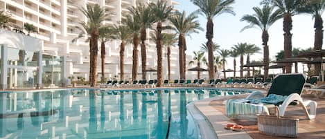 Indoor pool, seasonal outdoor pool, sun loungers