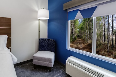 Holiday Inn Exp Walterboro by IHG