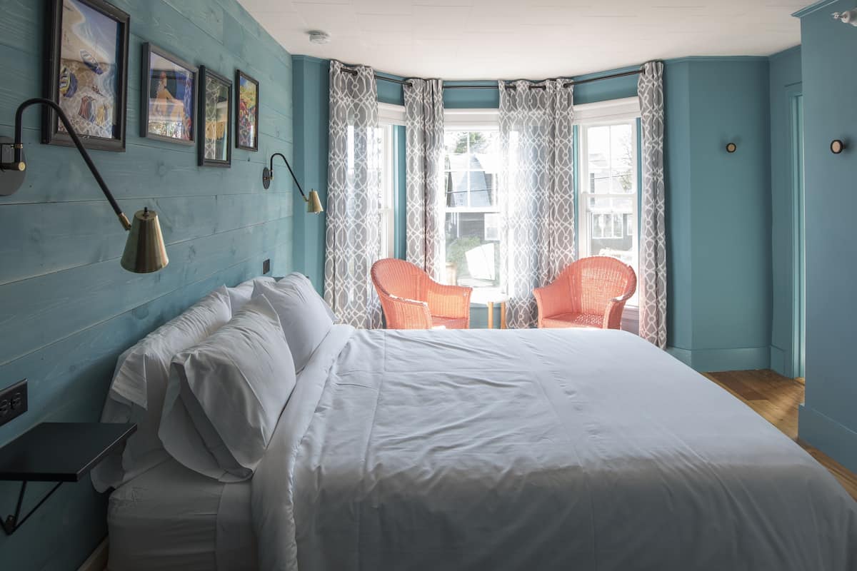 Superior Double Room, 1 Queen Bed | Iron/ironing board, free WiFi, bed sheets