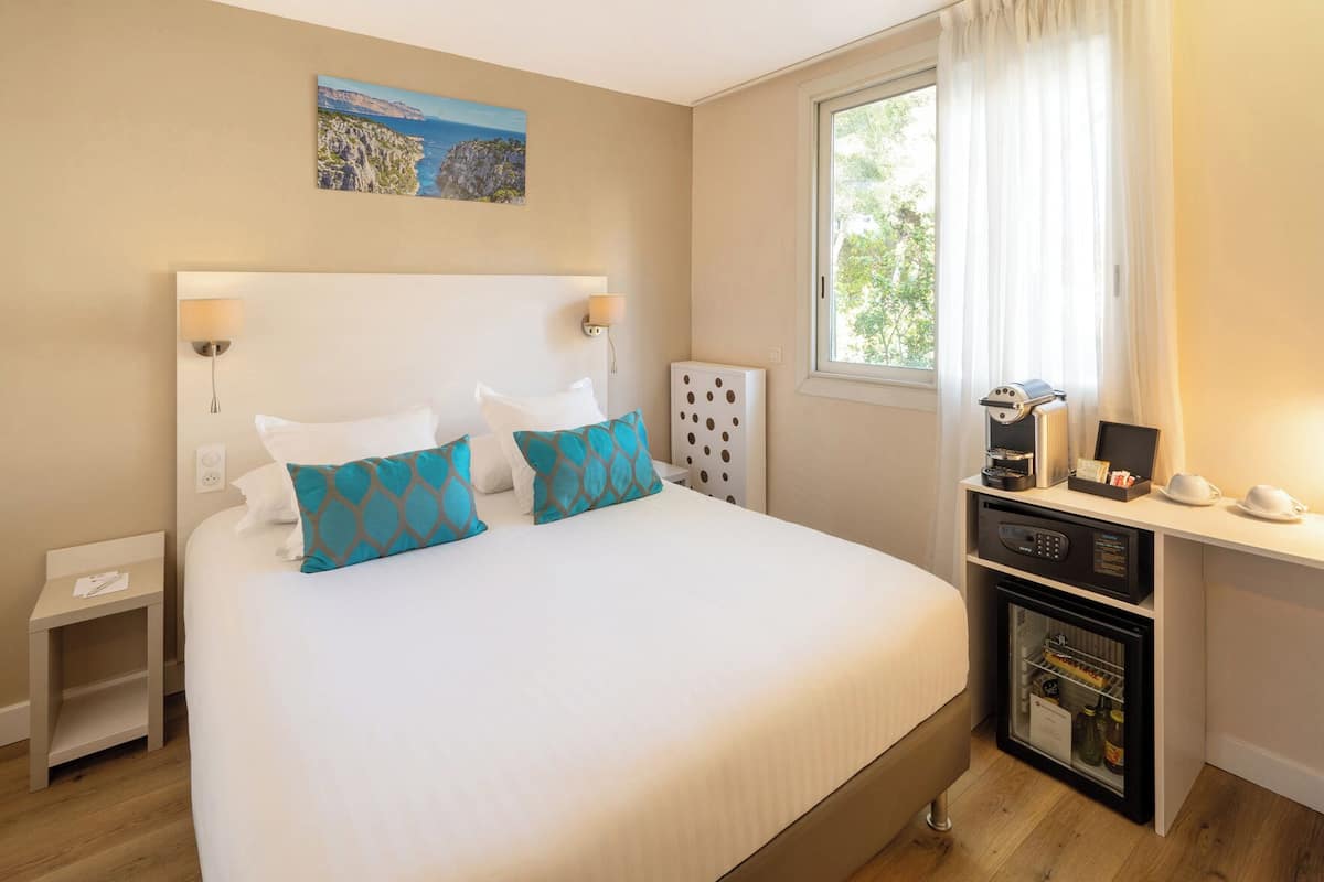 Premium bedding, Select Comfort beds, minibar, in-room safe