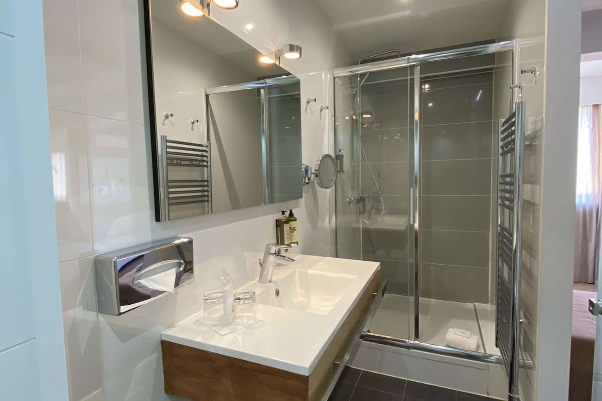 superior room, 1 queen bed, non smoking, sea view (with sofabed) | bathroom | free toiletries, hair dryer, towels