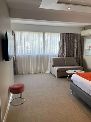 Premium bedding, Select Comfort beds, minibar, in-room safe