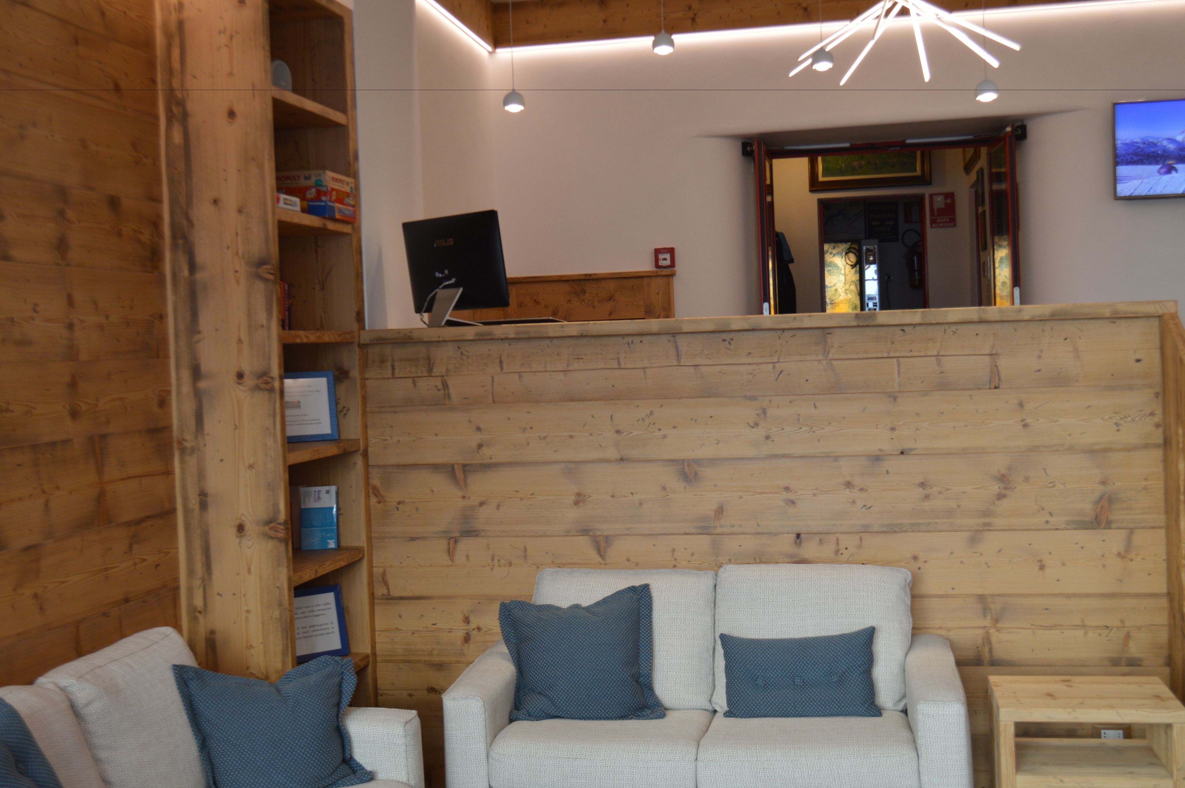 Photo - Hotel Montana