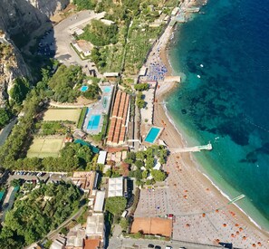Aerial view - Hotel & Resort Le Axidie (Vico Equense)