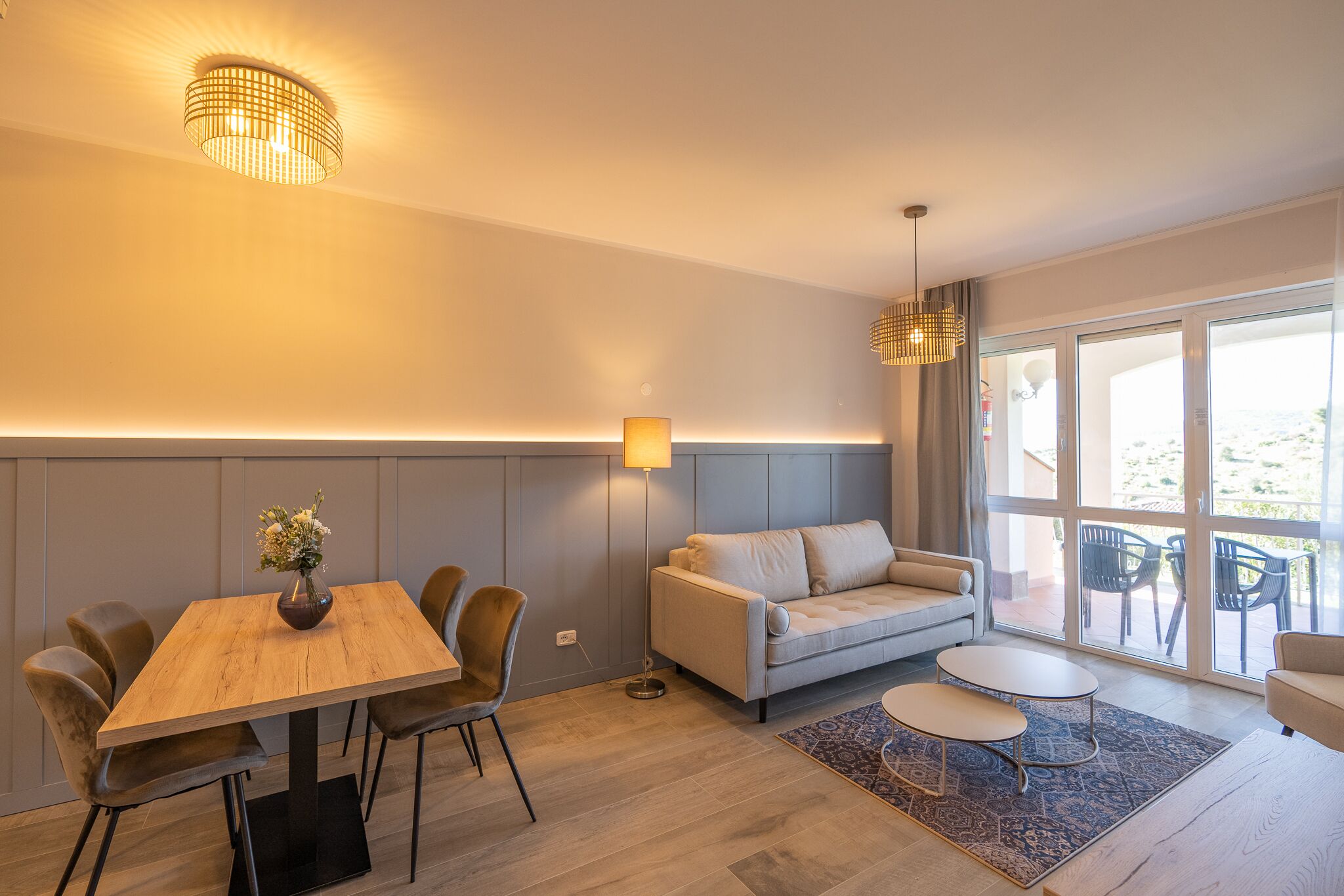 Superior-Studio, 1 Schlafzimmer | Wohnbereich | 30-Zoll-Flachbildfernseher mit Satellitenempfang, Fernseher