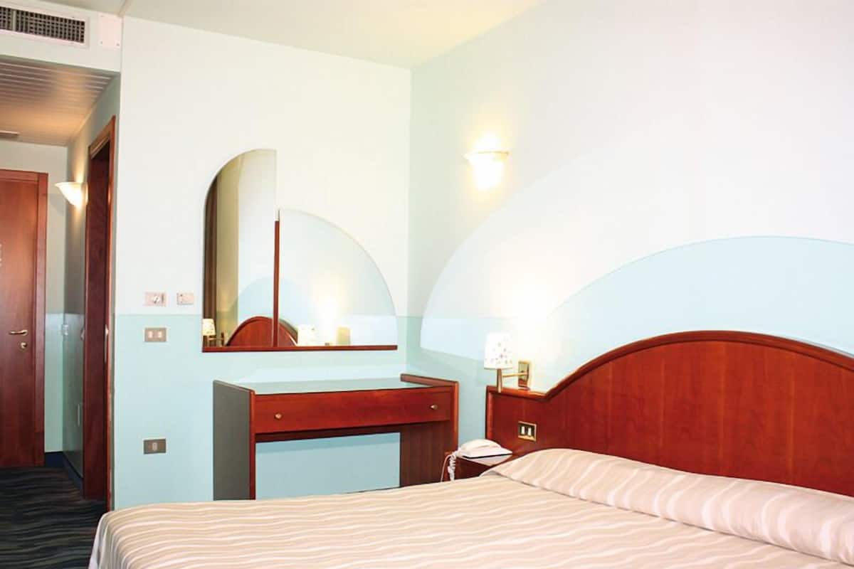 1 bedroom, minibar, in-room safe, blackout drapes