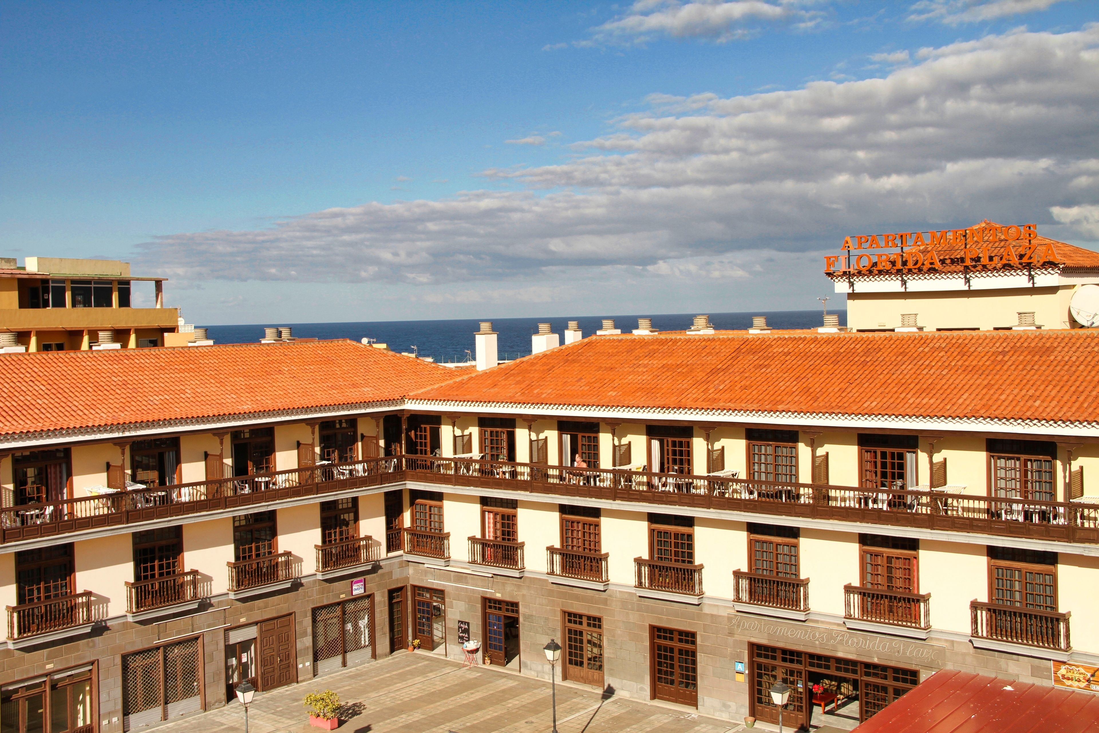 ด้านหน้าที่พัก