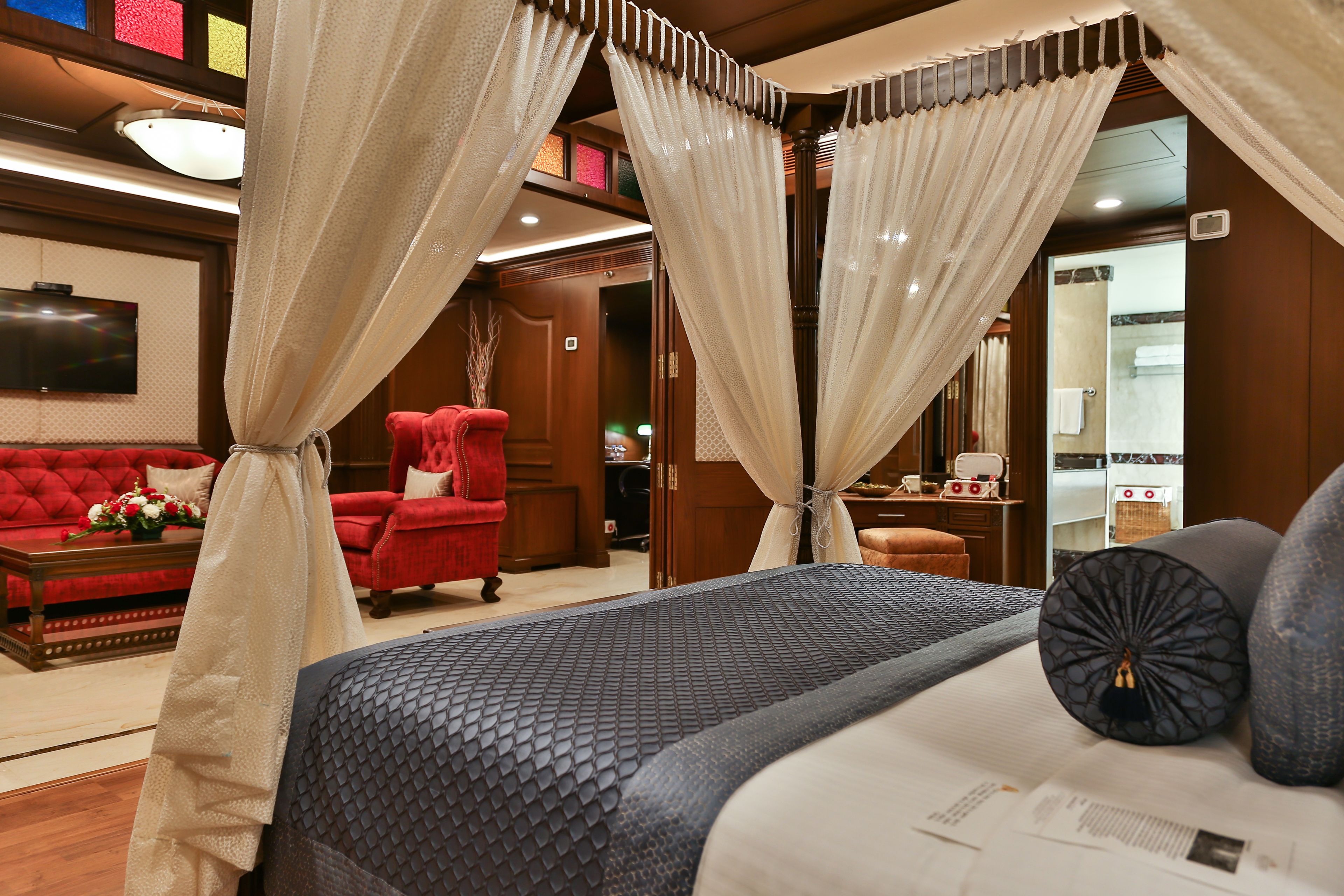 1 bedroom, premium bedding, pillow-top beds, in-room safe